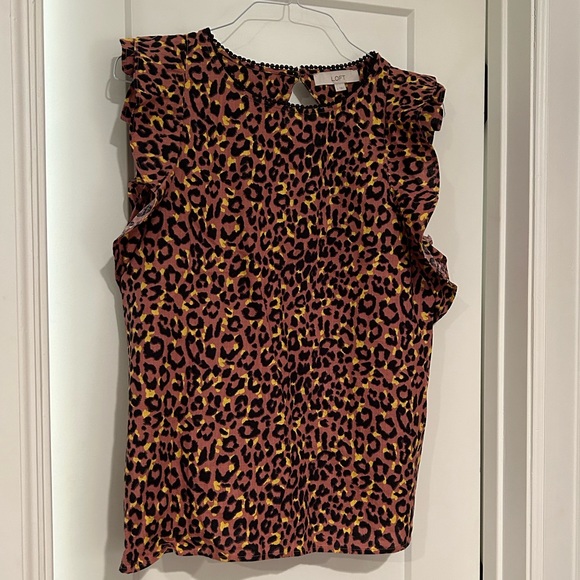 LOFT Leopard Print Cutout Back Ruffle Shell
Size Large, EUC - Picture 6 of 6